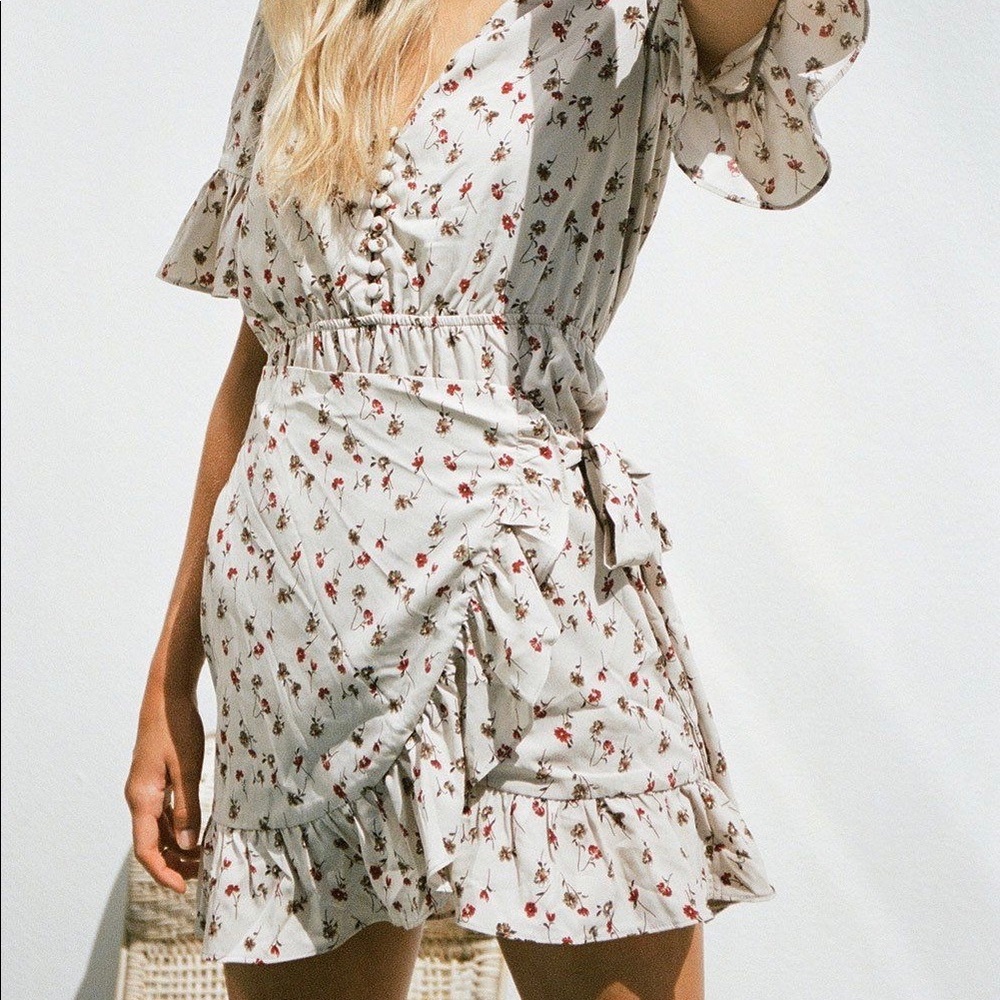 SABO SKIRT Floral Wrap Dress Size M